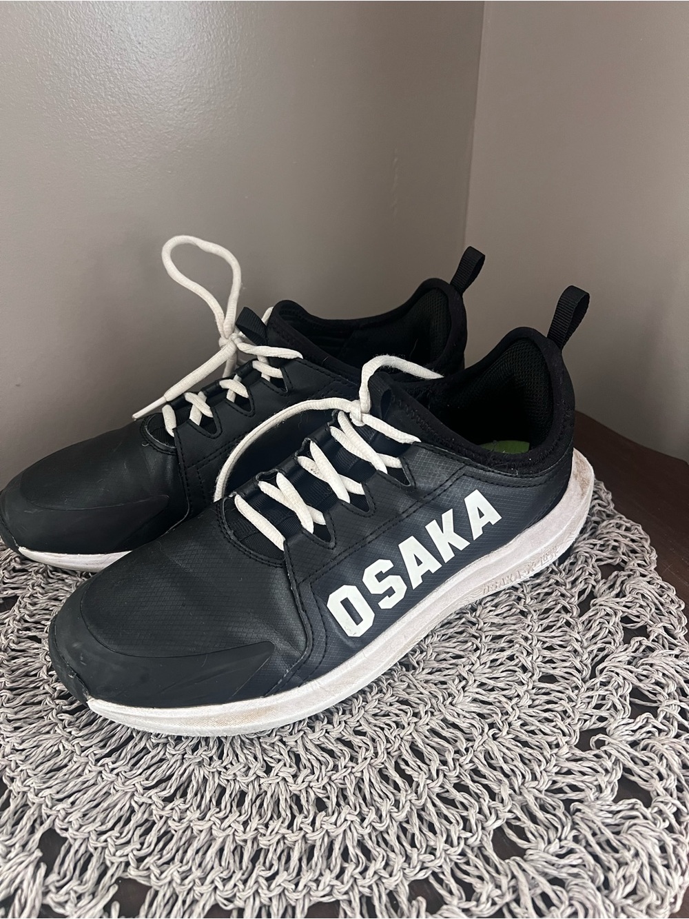 Osaka Turf hard floor indoor cleats field hockey youth size 6